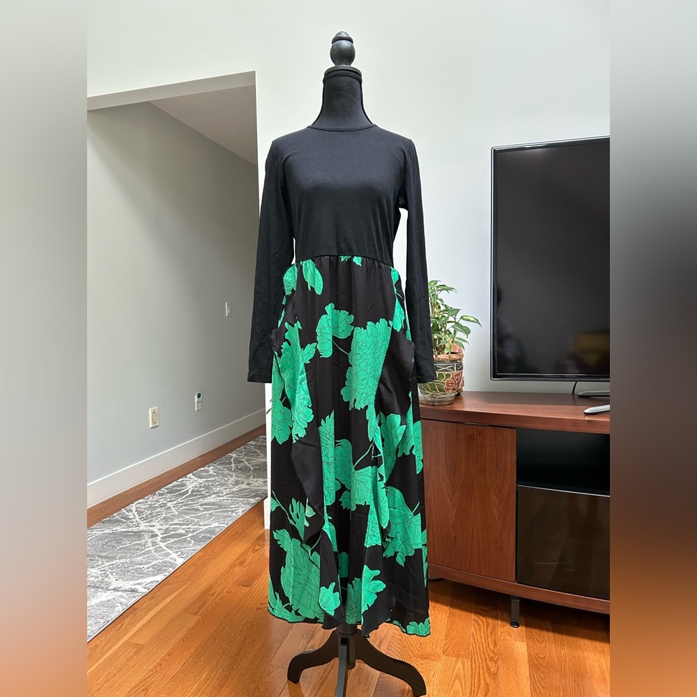 BTFBM Black Green dress